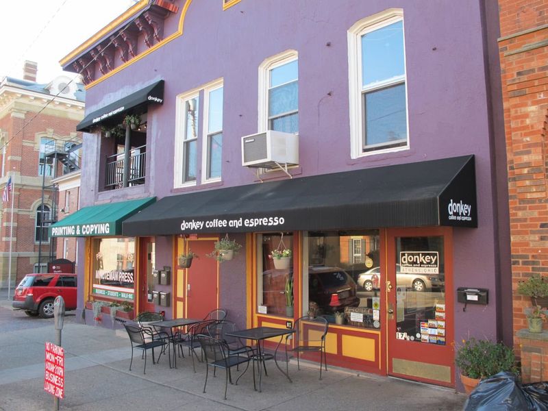 Coffee Shops and Casual Eats