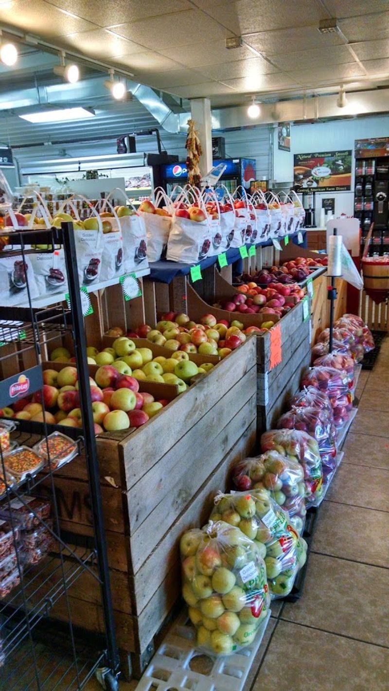 Country Corner Market & Deli, Mount Pleasant