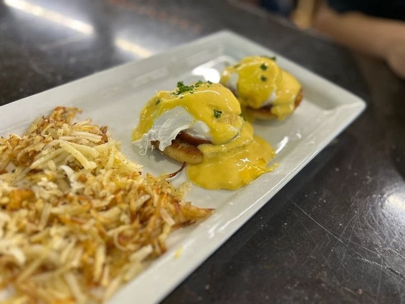 Creole Cheddar Grits and Sides