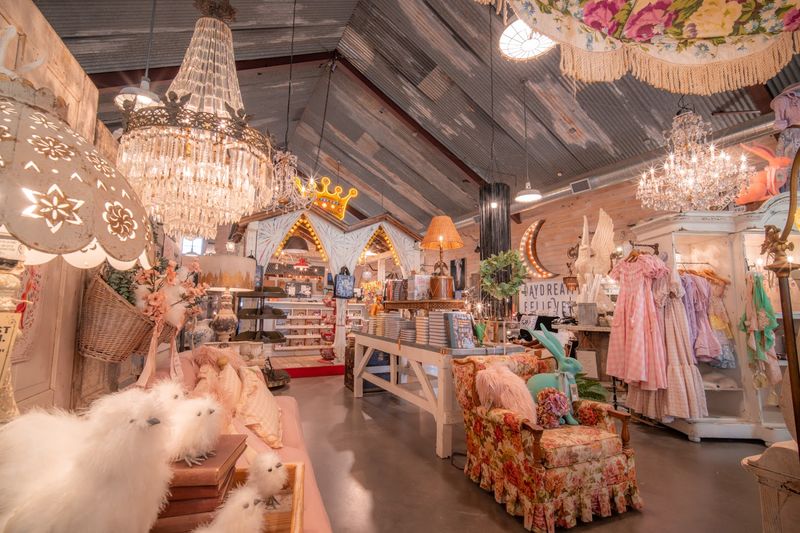 Curating the Perfect Mix of Old and New Curating the Perfect Mix of Old and New