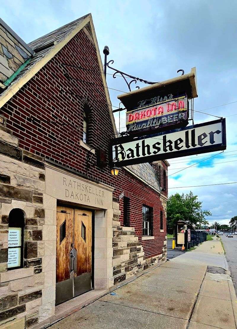 Dakota Inn