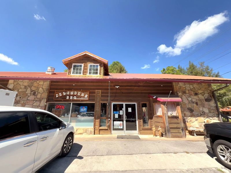 Delauder's BBQ — Sevierville