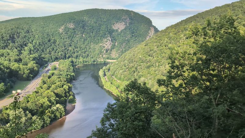 Delaware Water Gap - Hardwick/Knowlton Delaware Water Gap - Hardwick/Knowlton