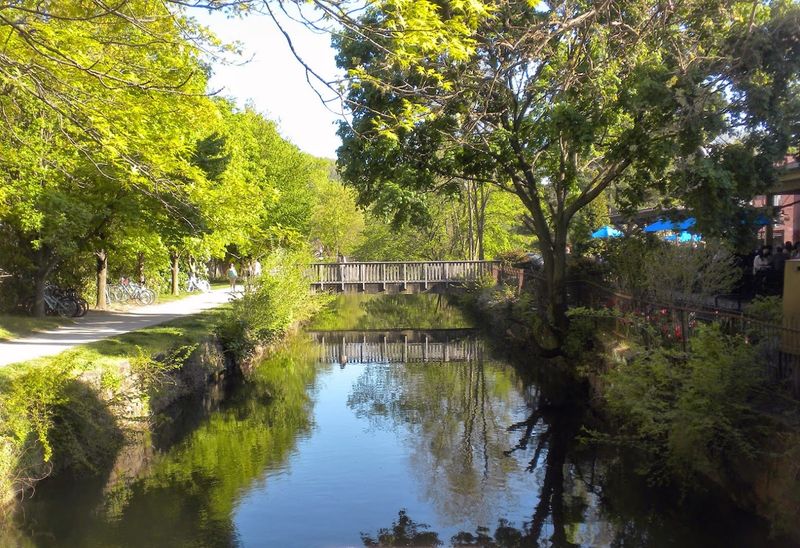Delaware and Raritan Canal State Park