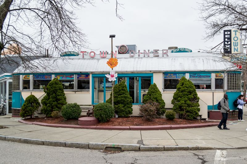 Deluxe Town Diner Deluxe Town Diner