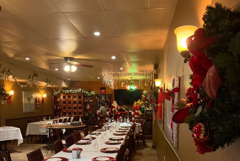 Dina’s Bistro - Toms River