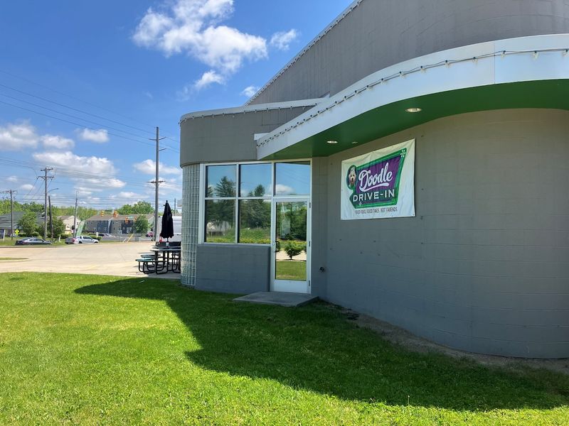Doodle Drive In, Cuyahoga Falls Doodle Drive In, Cuyahoga Falls