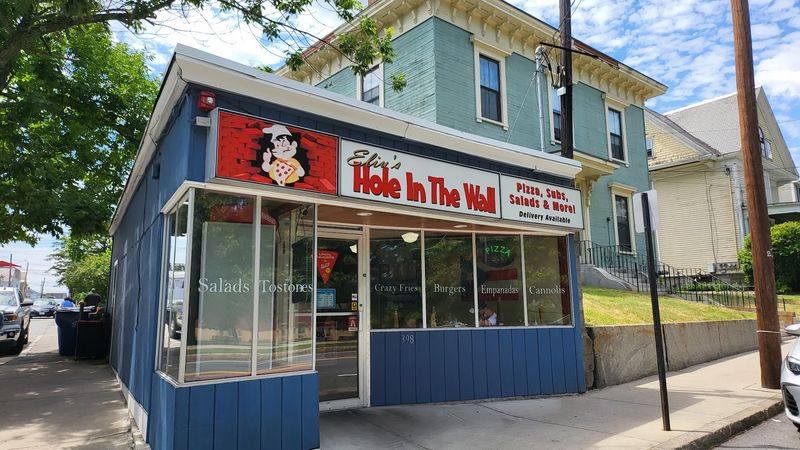 Eliu’s Hole In The Wall, Lowell