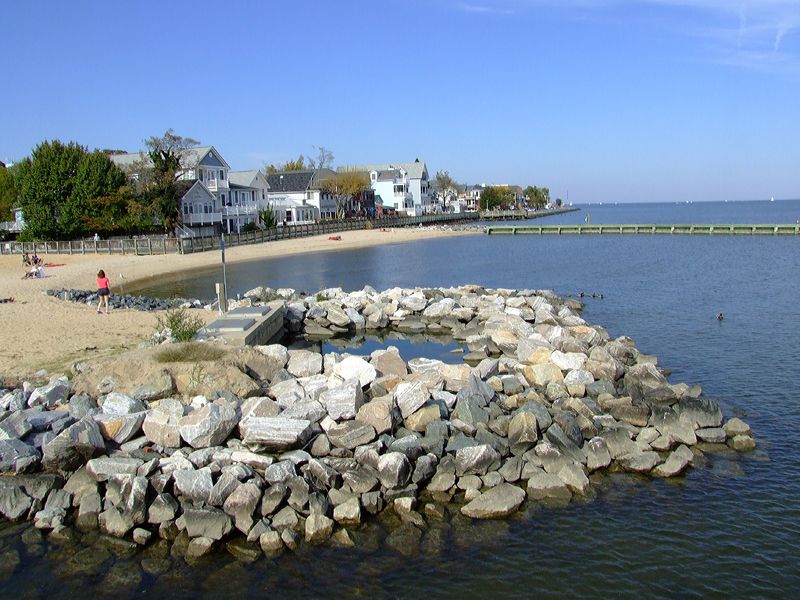 Enjoying the small-town waterfront vibe downtown Enjoying the small-town waterfront vibe downtown