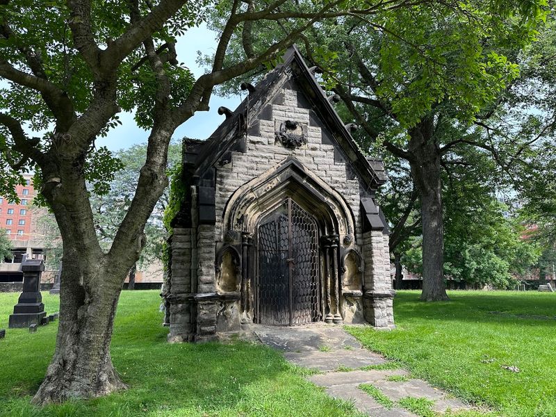Erie Street Cemetery, Cleveland, Ohio