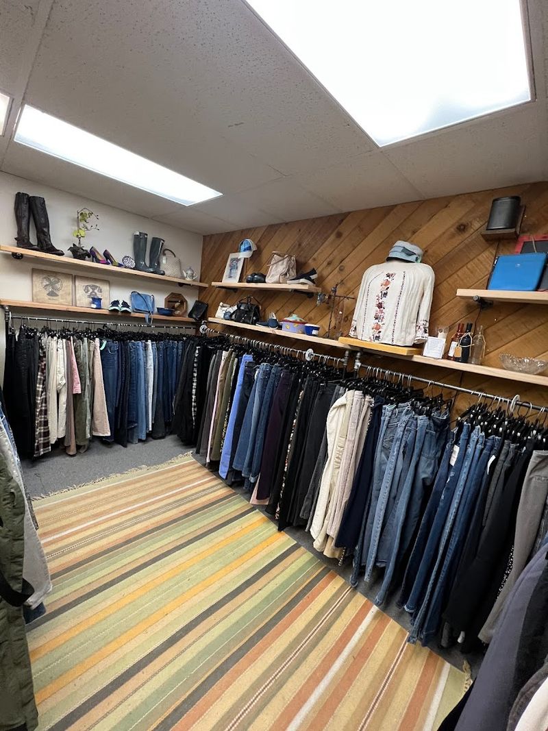 Evergreen Consignment, Traverse City