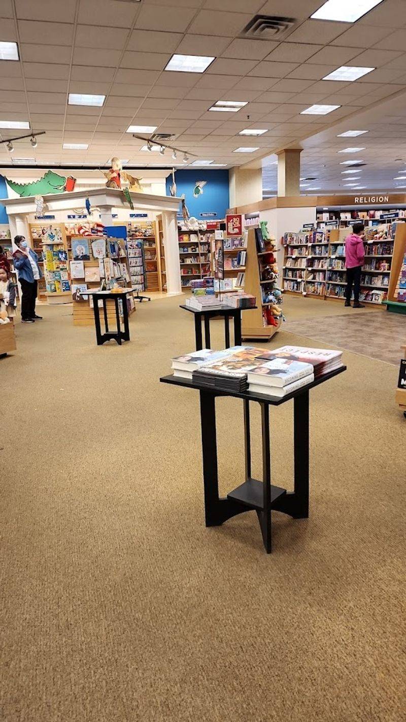 Barnes & Noble (Tucson)