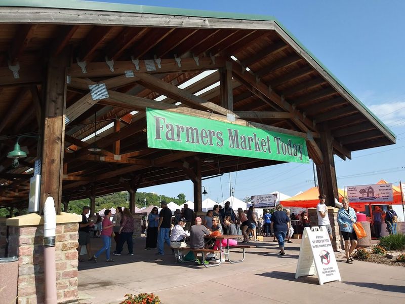 Falls Park Farmers’ Market (Sioux Falls)