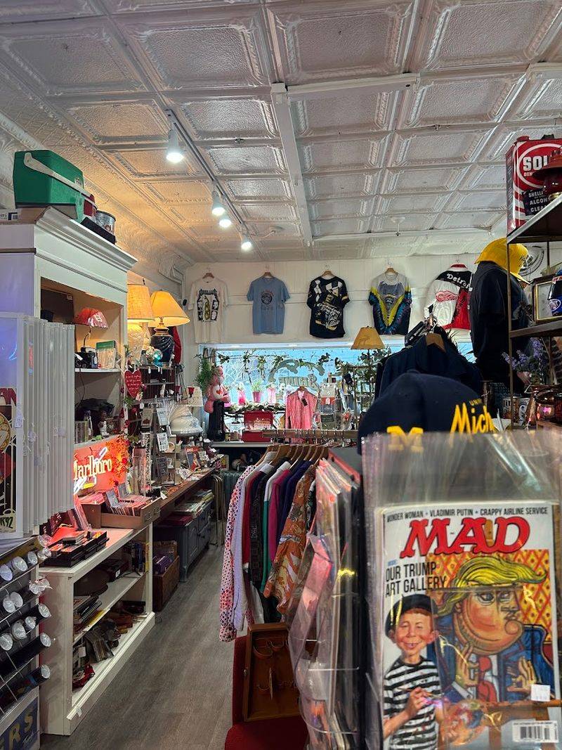 Find & Shine Vintage, Ypsilanti