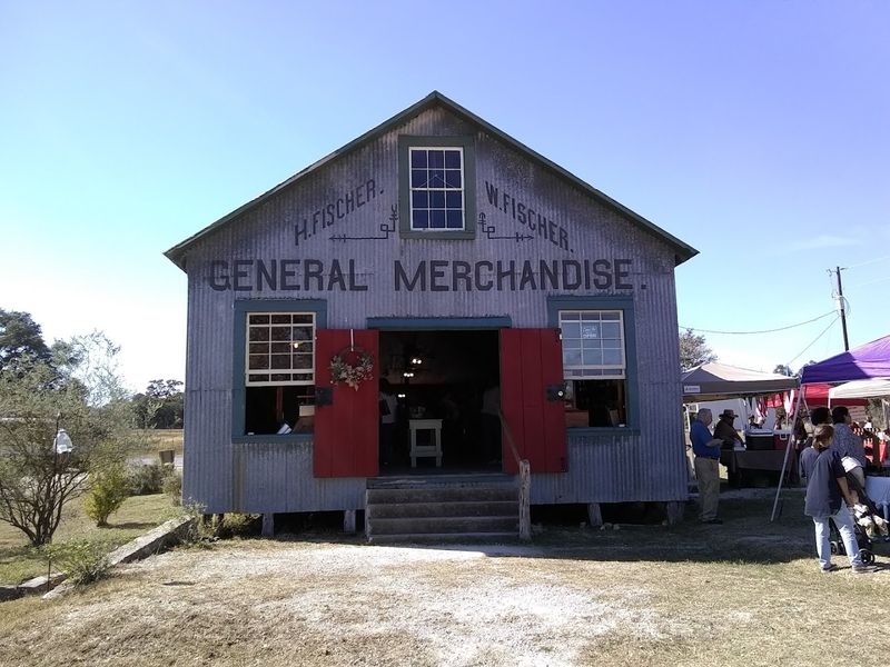 Fischer Store (Fischer)