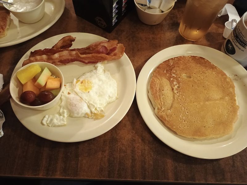 Fluffy Pancakes That Put IHOP to Shame Fluffy Pancakes That Put IHOP to Shame