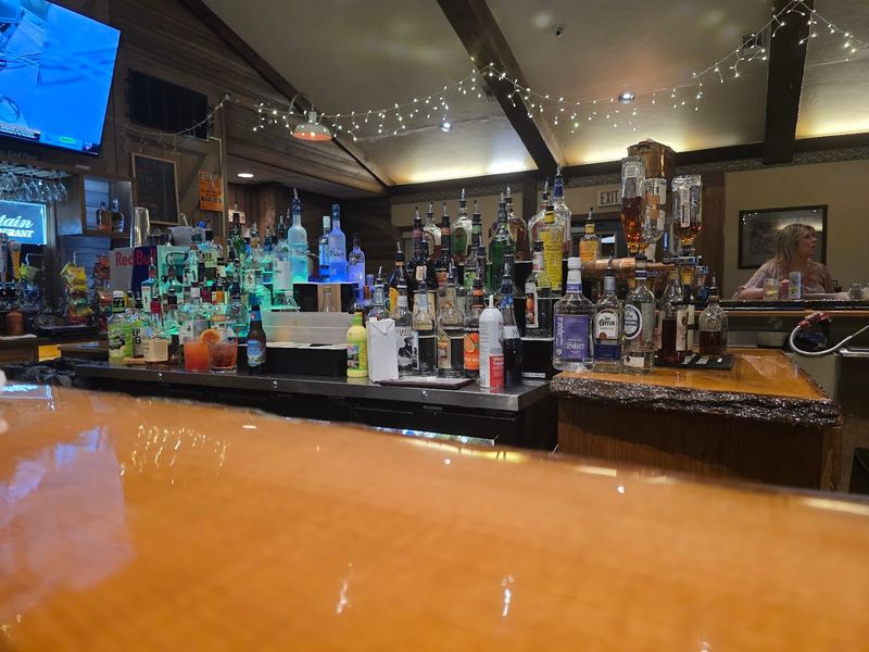 Foggy Mountain Lodge & Pub Foggy Mountain Lodge & Pub