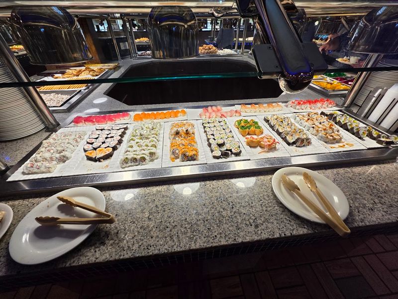 Fresh Sushi and a Dedicated Roll Station Worth Circling Back To Fresh Sushi and a Dedicated Roll Station Worth Circling Back To
