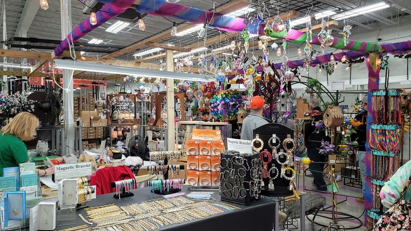 Friendly vendors make bargain hunting feel welcoming Friendly vendors make bargain hunting feel welcoming
