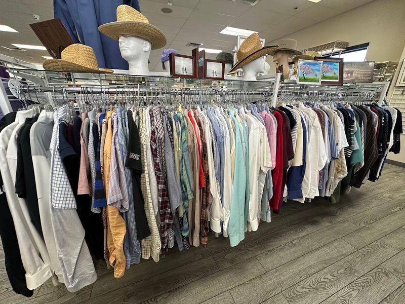 Bright Aisles, Labeled Shelves, Zero Treasure-Hunt Chaos