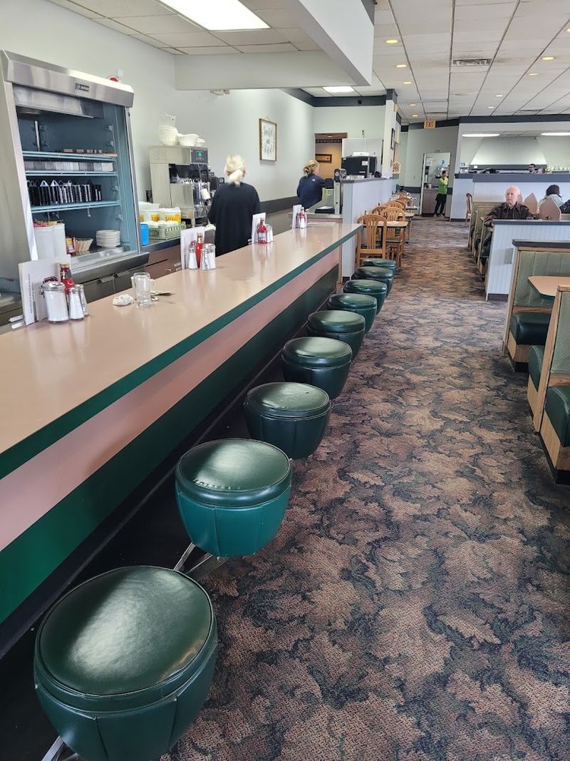 George’s at Kendig Square