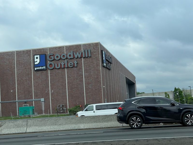 Goodwill NYNJ Outlet Store & Donation Center - South Hackensack Goodwill NYNJ Outlet Store & Donation Center - South Hackensack