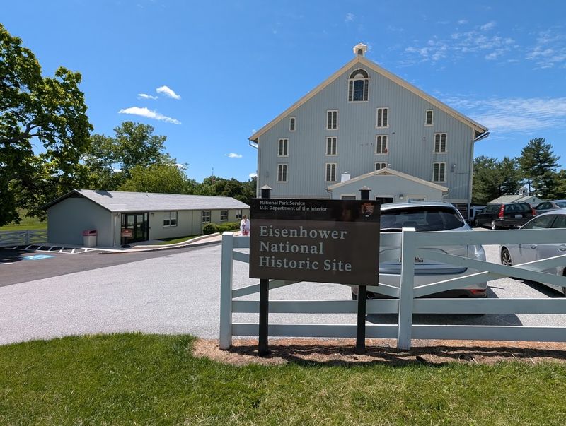 Grounds, Barn, and Scenic Views