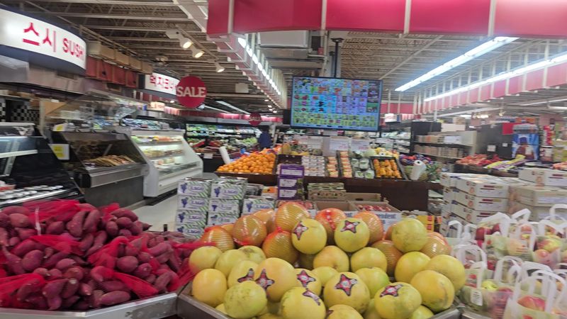 H Mart Market Eatery Food Hall — Cherry Hill