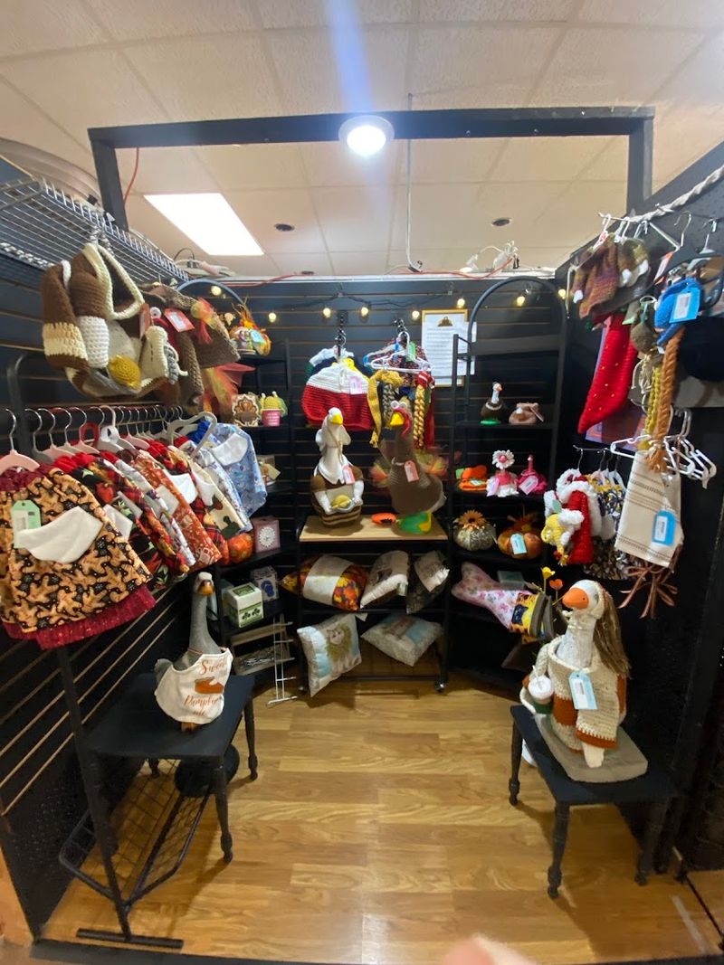 Handmade Crafts Section Full of One-of-a-Kind Finds Handmade Crafts Section Full of One-of-a-Kind Finds