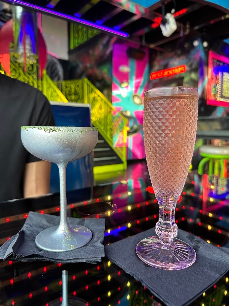 Happy Hour That Actually Makes You Happy Happy Hour That Actually Makes You Happy