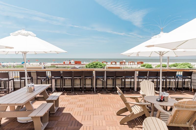Harry’s Ocean Bar & Grille — Cape May