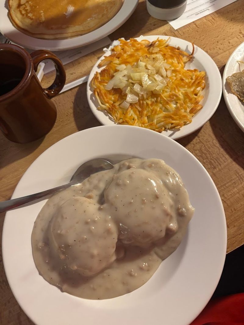 Hash browns, gravy, and diner sides that steal the show