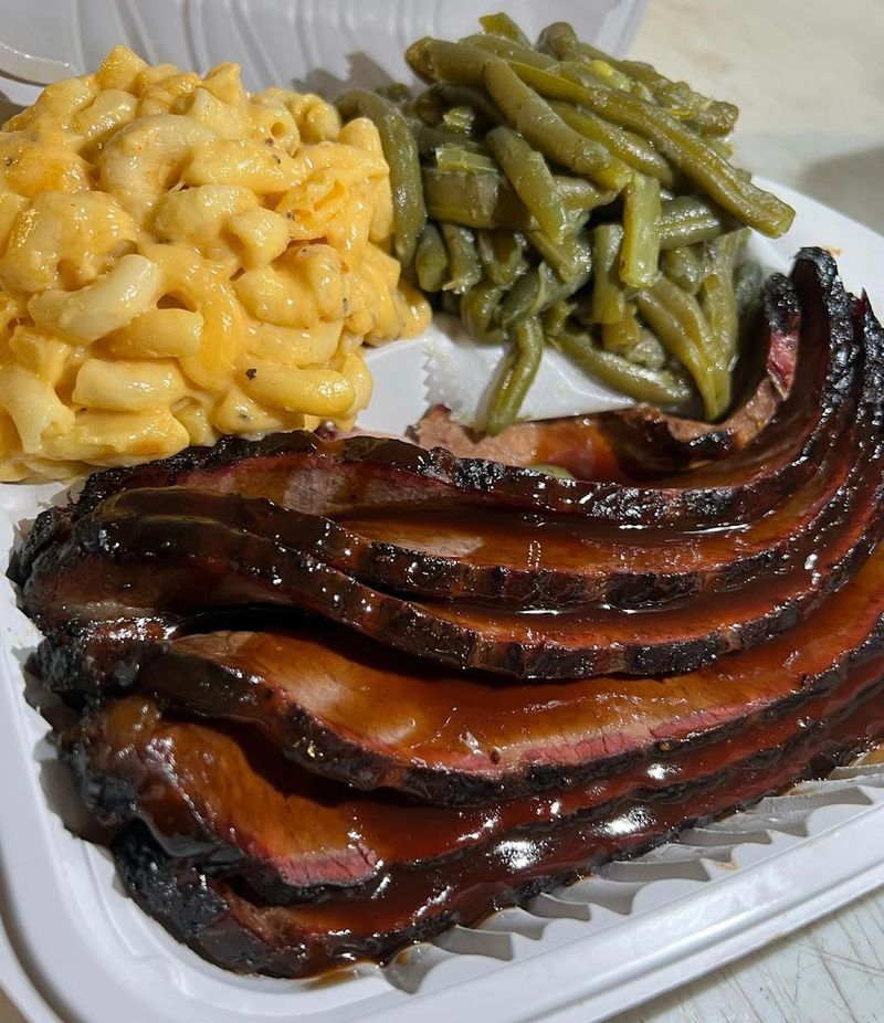 Henri’s Hotts Barbeque Henri’s Hotts Barbeque