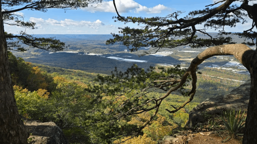 Hike To This Tennessee Mountain Overlook For A Sunset View You Won't Forget