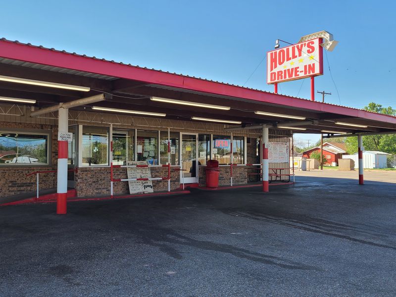 Holly’s Drive Inn Restaurant (Post) Holly’s Drive Inn Restaurant (Post)