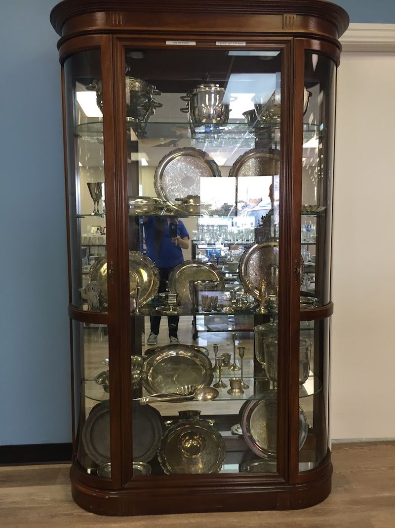 Home Decor and Knickknacks Galore