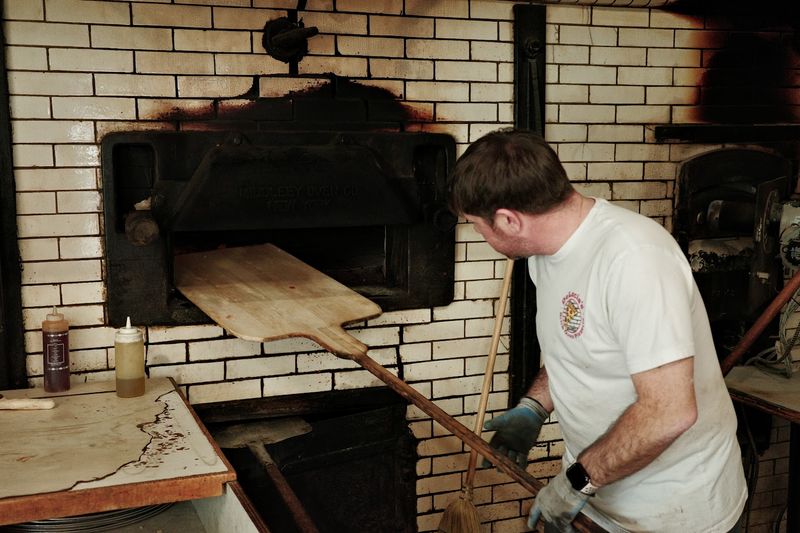How DeLucia’s Brick Oven Pizza Stayed True to Its Roots