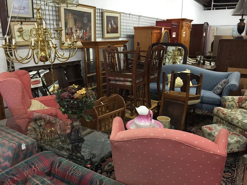 How to Stretch $20 Surprisingly Far at Blues City Thrift Store How to Stretch $20 Surprisingly Far at Blues City Thrift Store