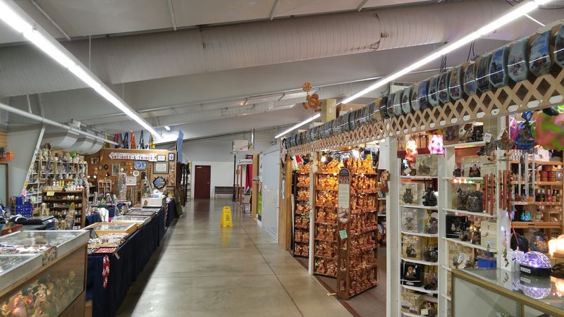 Indoor MarketPlace: Climate Controlled Finds