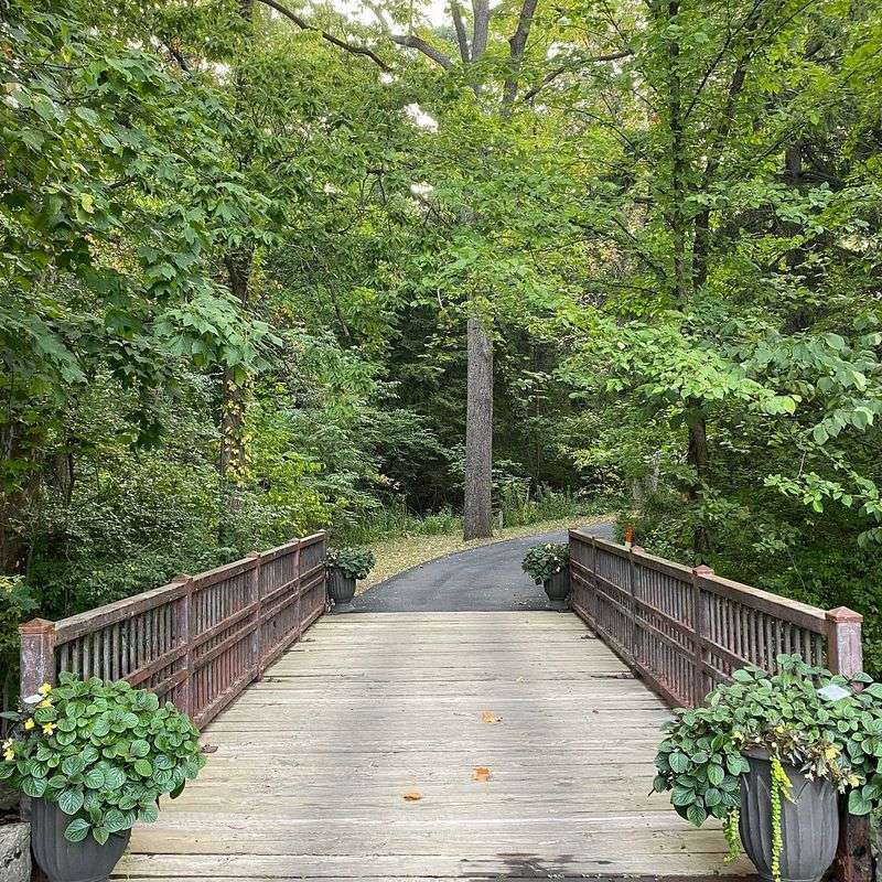 Inniswood Metro Gardens Trails, Westerville, Ohio Inniswood Metro Gardens Trails, Westerville, Ohio