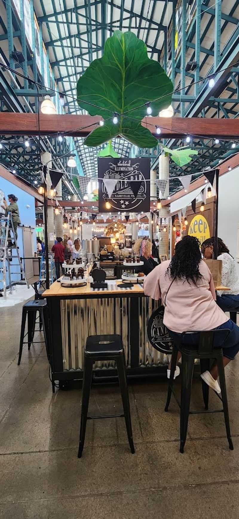Intentional Illumination Candle Bar — Nashville Intentional Illumination Candle Bar — Nashville