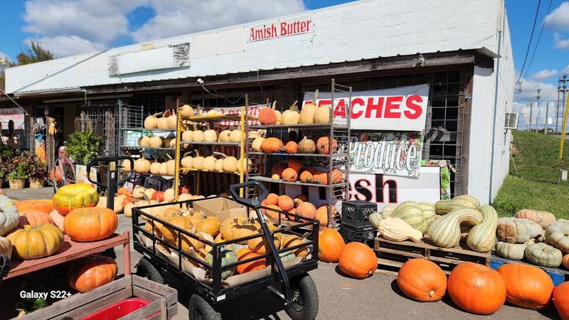 J B’s Corner Market (Amish Store), Powell