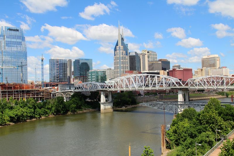 John Seigenthaler Pedestrian Bridge — Nashville