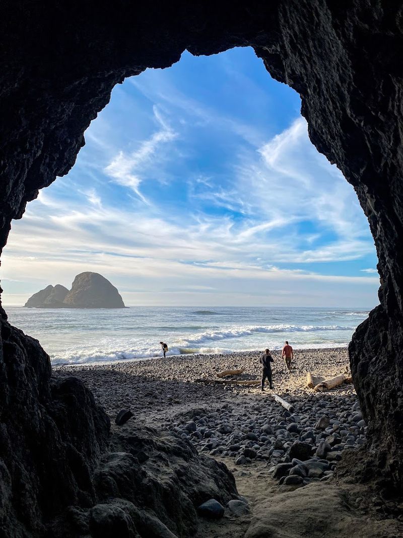 Tunnel Beach (Oceanside)