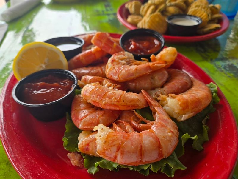 Shaggy’s Biloxi Beach (Biloxi)