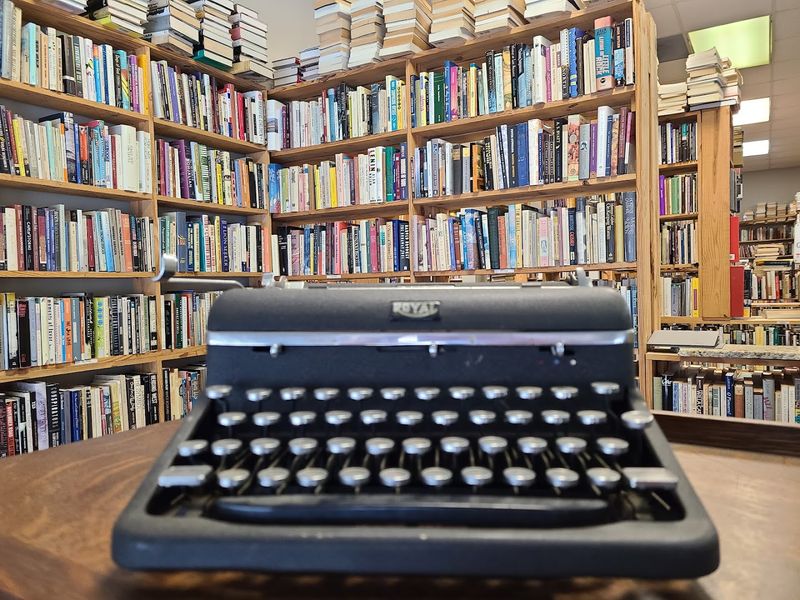 Kaboom Books (Houston)