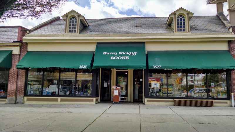 Karen Wickliff Books – Columbus (Clintonville)