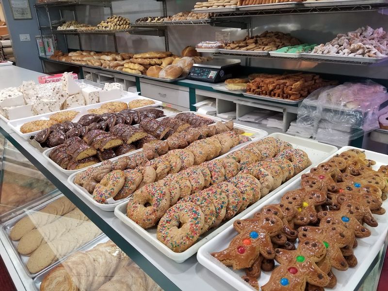 La Scala Italian Pastry Shop