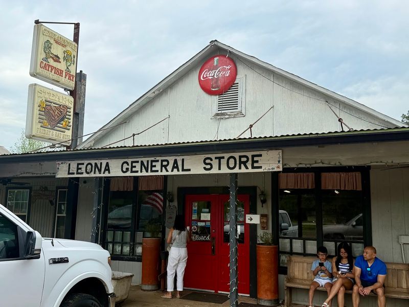 Leona General Store (Leona)