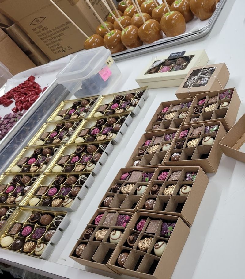 Lindale Candy Company (Lindale) Lindale Candy Company (Lindale)
